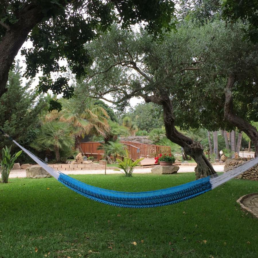 Villa Giulia - Sicilian Luxury Garden Пунта-Секка Екстер'єр фото
