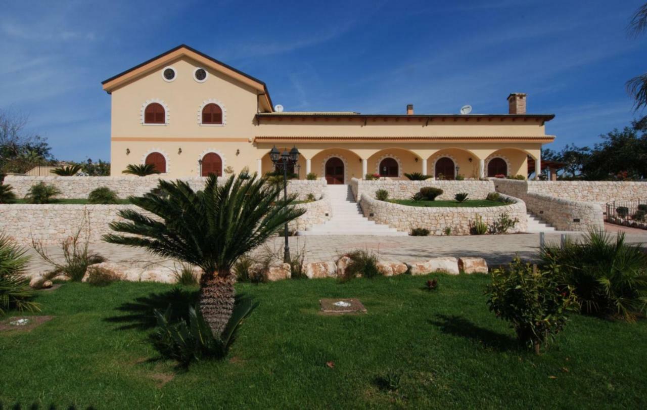 Villa Giulia - Sicilian Luxury Garden Пунта-Секка Екстер'єр фото