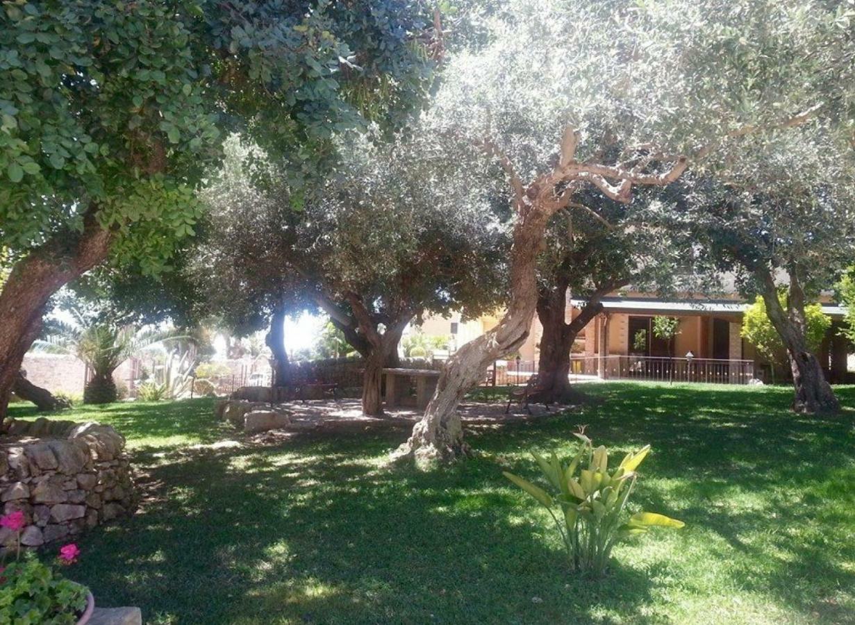 Villa Giulia - Sicilian Luxury Garden Пунта-Секка Екстер'єр фото